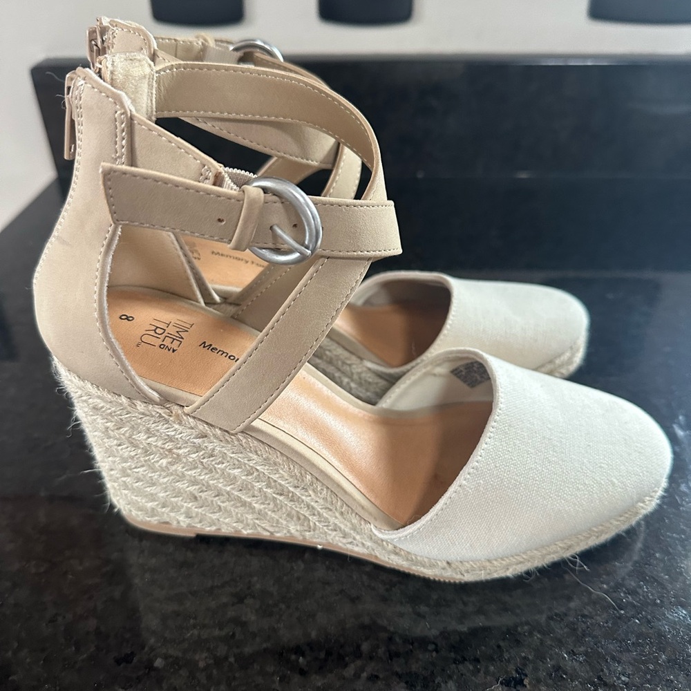 Women Time & Tru Wedges